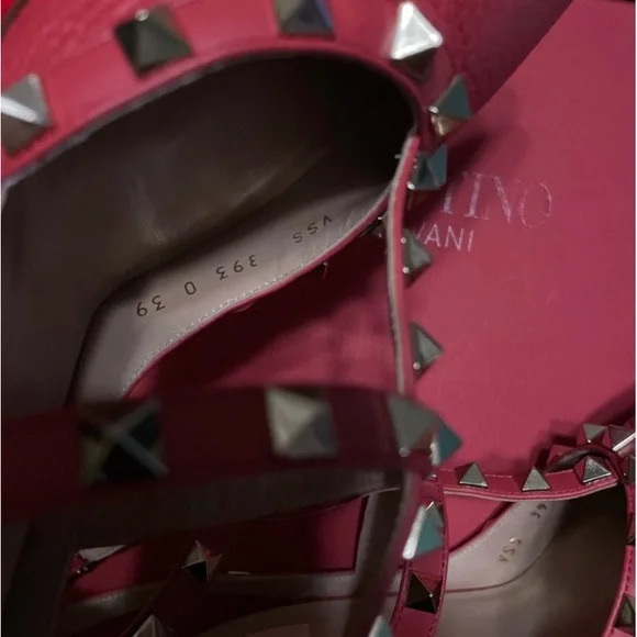 VALENTINO // ROCKSTUD//  ROCK PINK - Picture 7 of 9